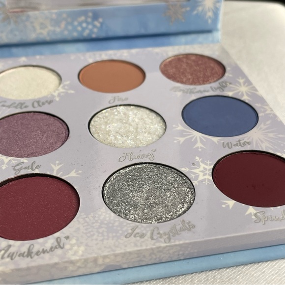 Frozen 2 Elsa Pressed Powder Eyeshadow Pallet by Colourpop Limited Edition - Picture 5 of 10